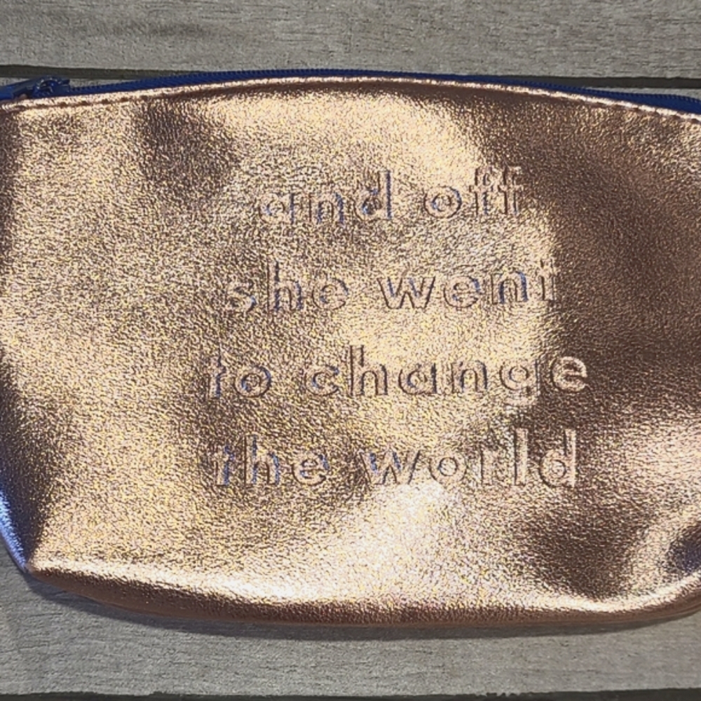 🍁Ipsy Rose Gold Metallic make up bag☀️